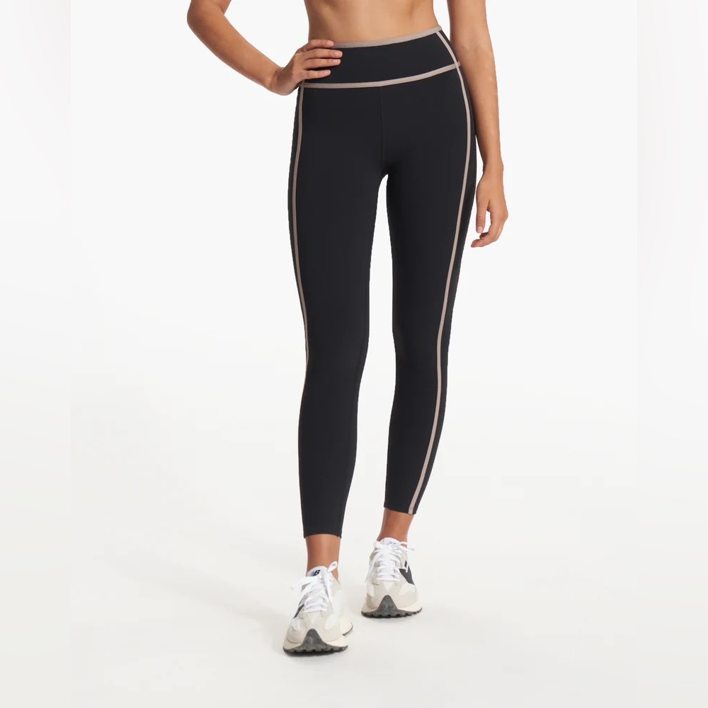 VUORI ✨ The Daily Piper Performance Legging ✨ Black and Tan ✨ Small - Picture 8 of 9